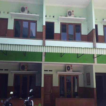 Hotel Mulia Lawean Buitenkant foto