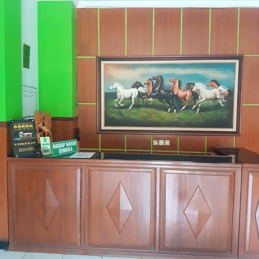 Hotel Mulia Lawean Buitenkant foto