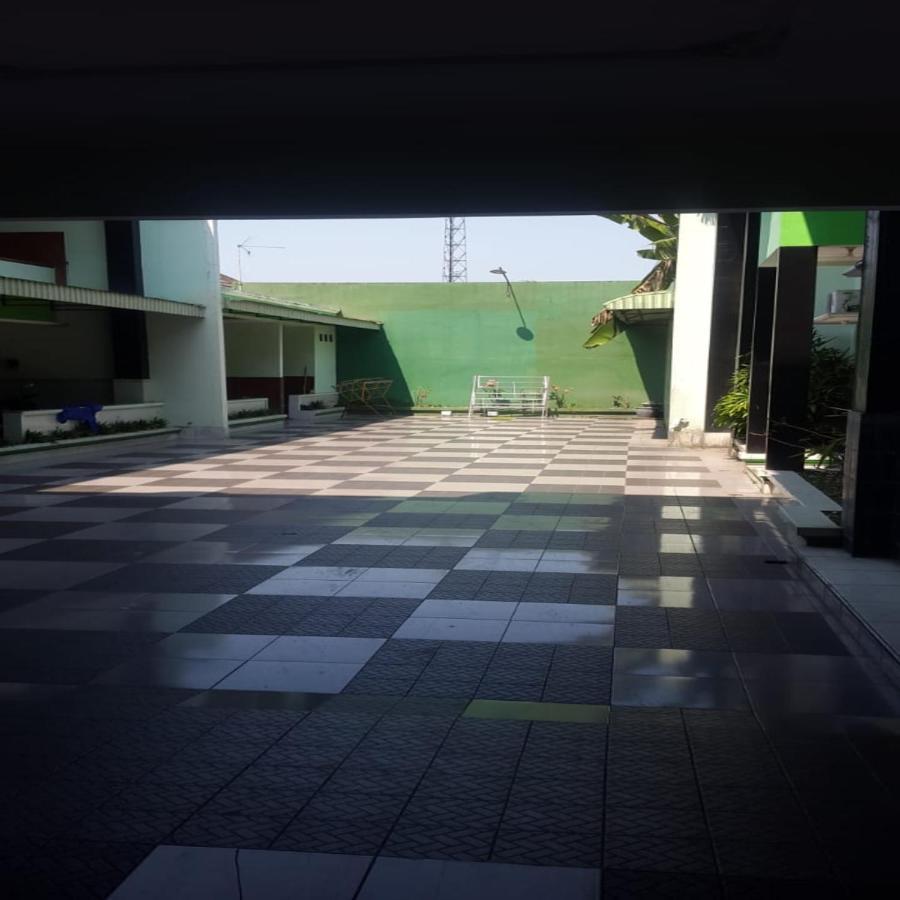 Hotel Mulia Lawean Buitenkant foto